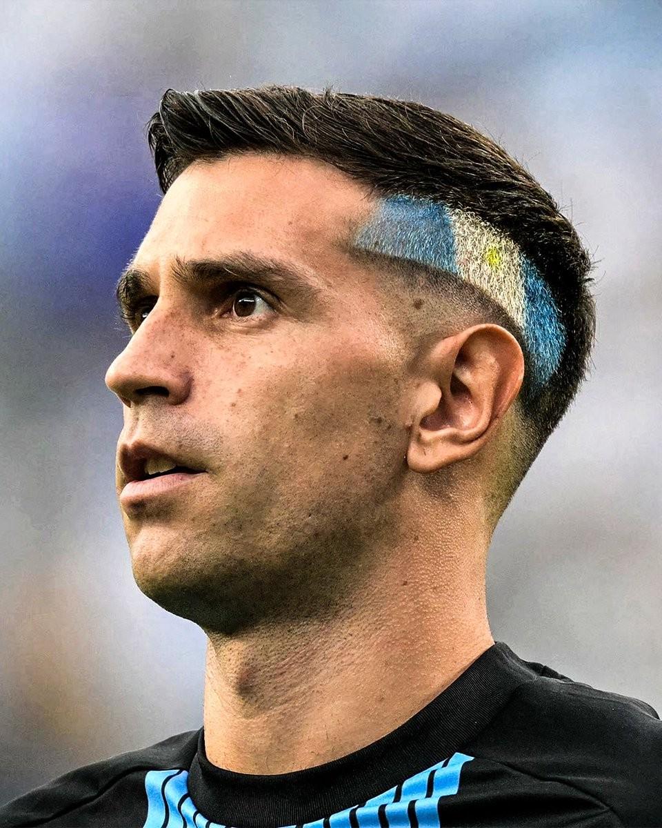 Góc Nhìn BM88: Romano: Dibu Martínez hôm nay sẽ kiểm tra y tế tại Chelsea, hợp đồng 2 năm + quyền chọn 1 năm