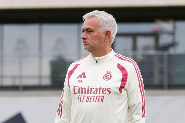 Góc Nhìn BM88: Phòng thay đồ Real Madrid đồn lại nổ mâu thuẫn, dưới thời Mourinho quan hệ căng thẳng nội bộ vẫn chưa tan